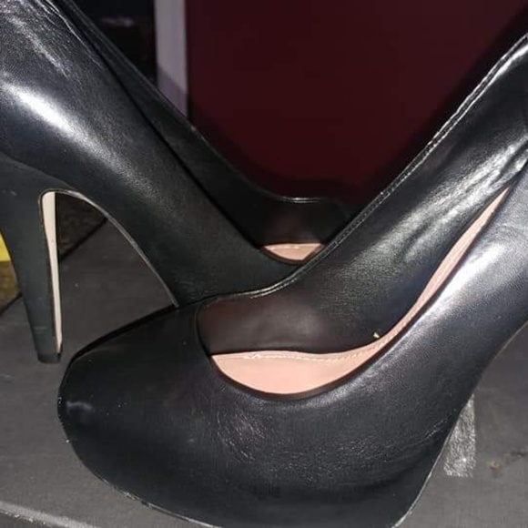 Vince Camuto heels size 10W - Picture 6 of 6